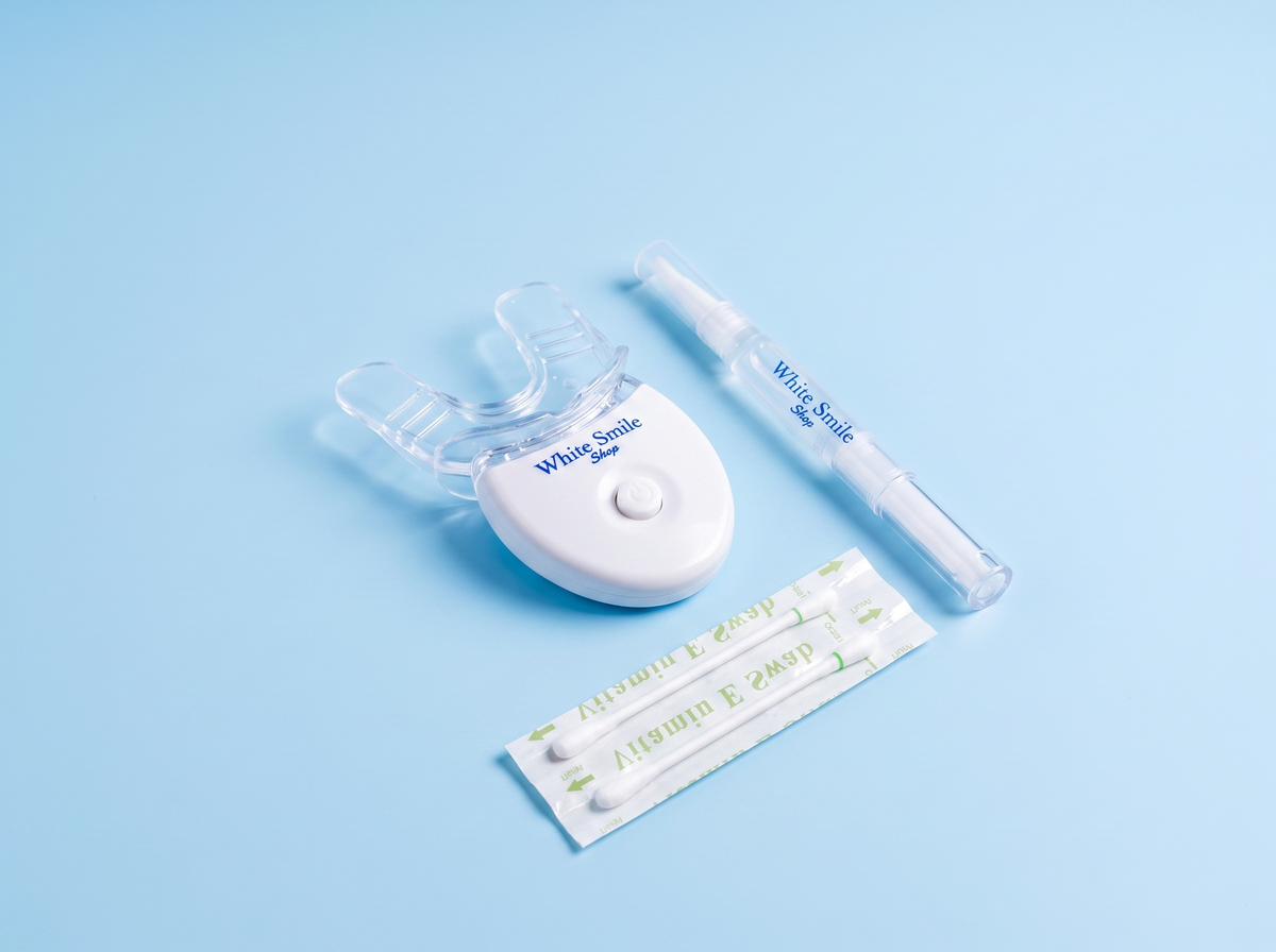 Kit White Smile completo: LED, bite, pennello-gel e Cotton Vitamin